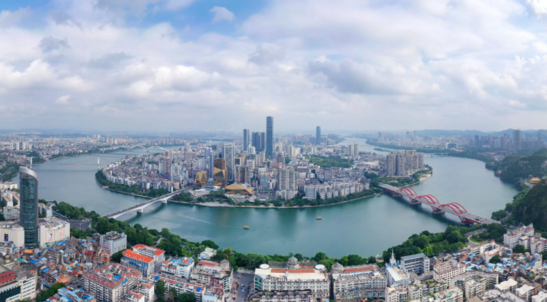 6月1日起：決定在部分地區(qū)下放房地產(chǎn)開發(fā)企業(yè)二級(jí)資質(zhì)審批權(quán)限！按照現(xiàn)行資質(zhì)管理規(guī)定和標(biāo)準(zhǔn)進(jìn)行審批！